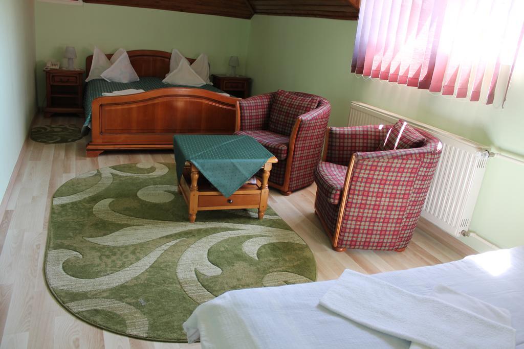 Pension Tip-Top Târgu-Mureş Esterno foto