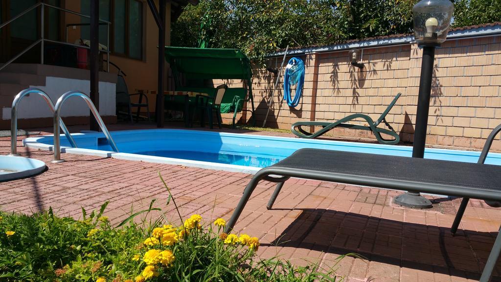 Pension Tip-Top Târgu-Mureş Esterno foto